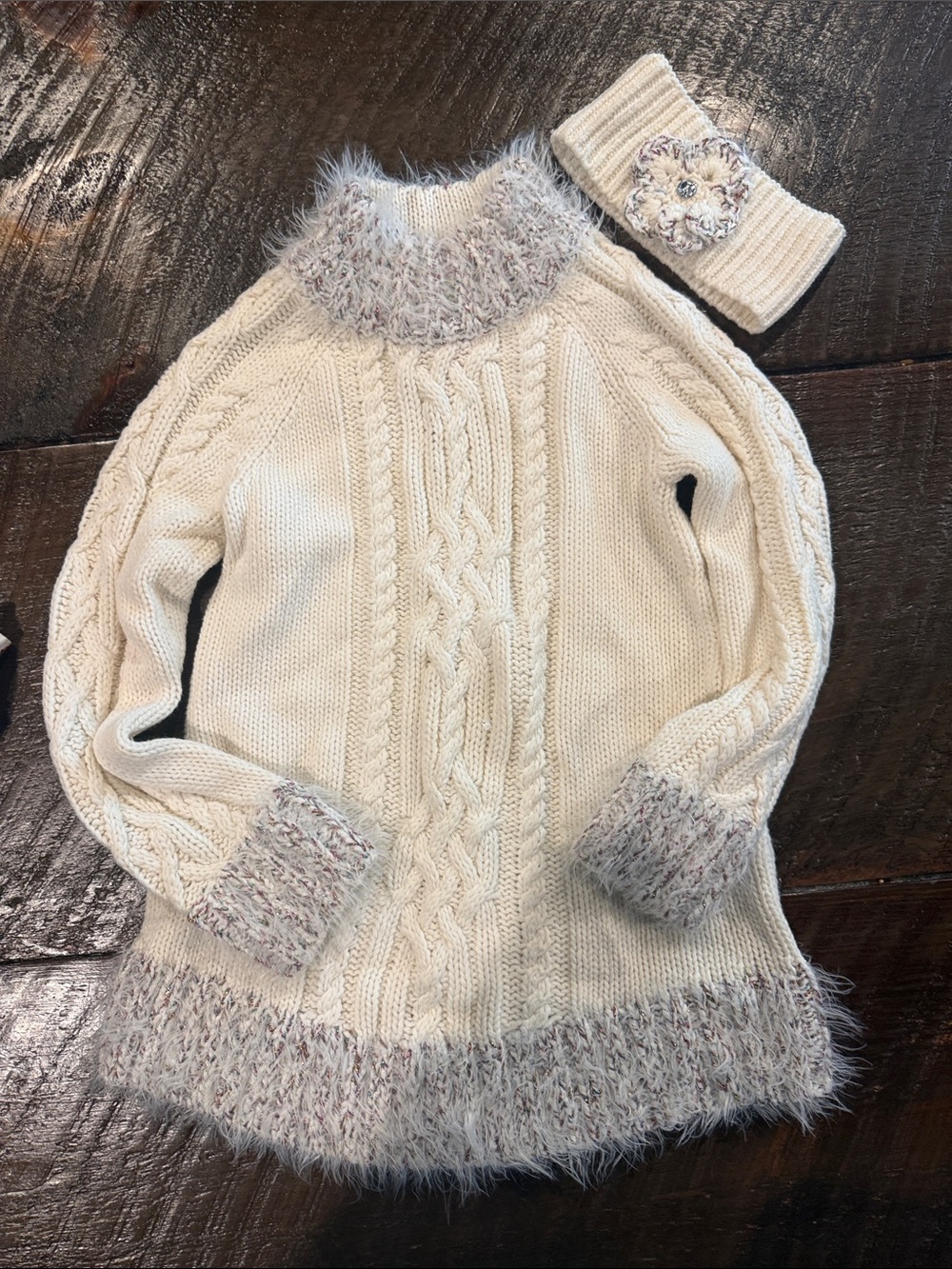 Isaac Mizrahi Cream Cable-Knit Turtleneck Sweater with Fuzzy Trim 5/6 new withou